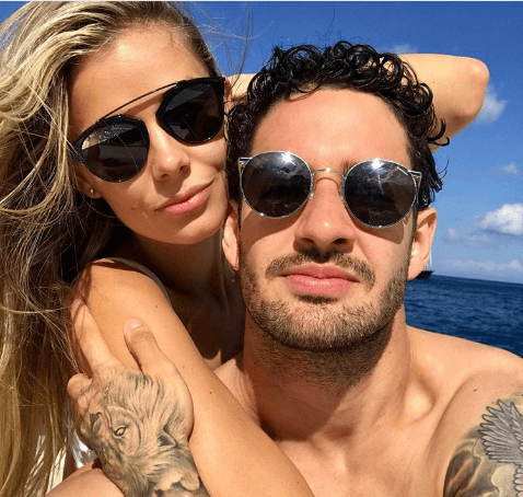 Alexandre Pato assume novo namoro e se declara