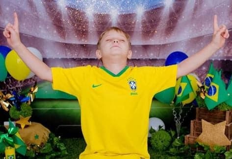 Fotógrafa oficial do filho de Neymar fatura alto, após ensaio de Davi Lucca inspirado no pai famoso