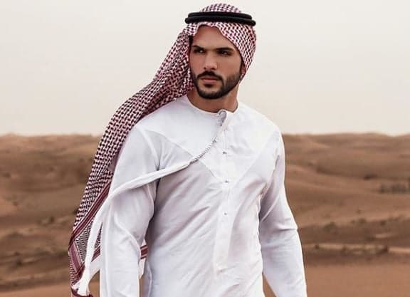 Após ter reatado relacionamento, ex-BBB Lucas Fernandes viaja sem a noiva para Dubai