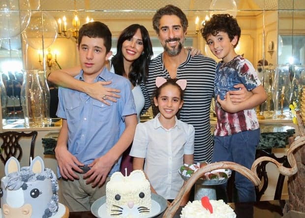 Marcos Mion celebra aniversário de filho mais velho ao lado da família