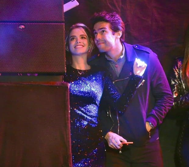 Kaká e Carol Dias são vistos em clima de romance durante show de Anitta