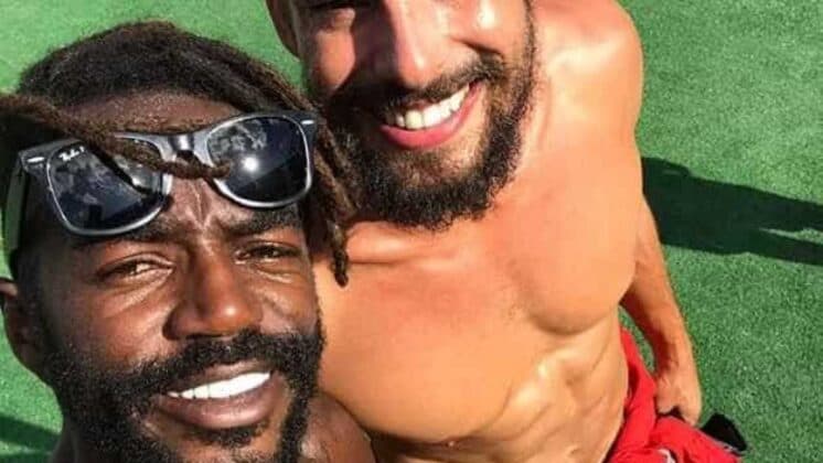 Ator que estará em Ilha de Ferro, série da Globo, posta clique ousado e causa euforia entre os seguidores