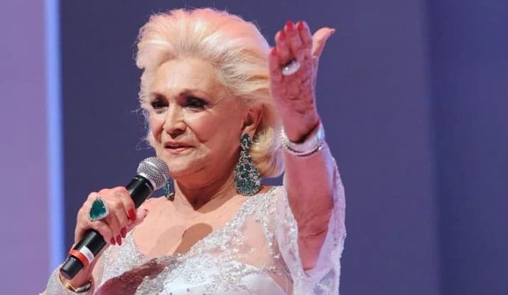 Após anos de sua morte, Hebe Camargo surge em foto reveladora e causa intriga: "Não acredito"
