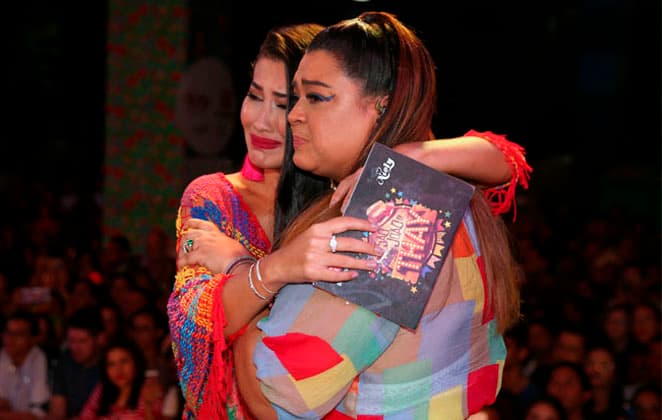 Preta Gil não se segura e cai no choro durante show; saiba o porquê