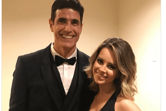 Em noite de gala, Reynaldo Gianecchini se declara para Sandy: "É uma princesa"