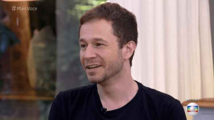 Tiago Leifert anuncia retorno do The Voice Brasil e revela novidade do programa