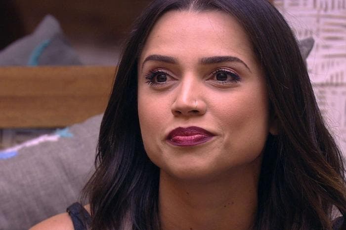 Ex-BBB Paula Amorim muda o visual novamente e troca cor do cabelo; confira