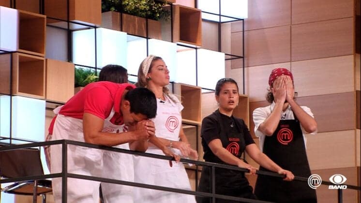 Masterchef surpreende ao eliminar dois candidatos e gera revolta na internet