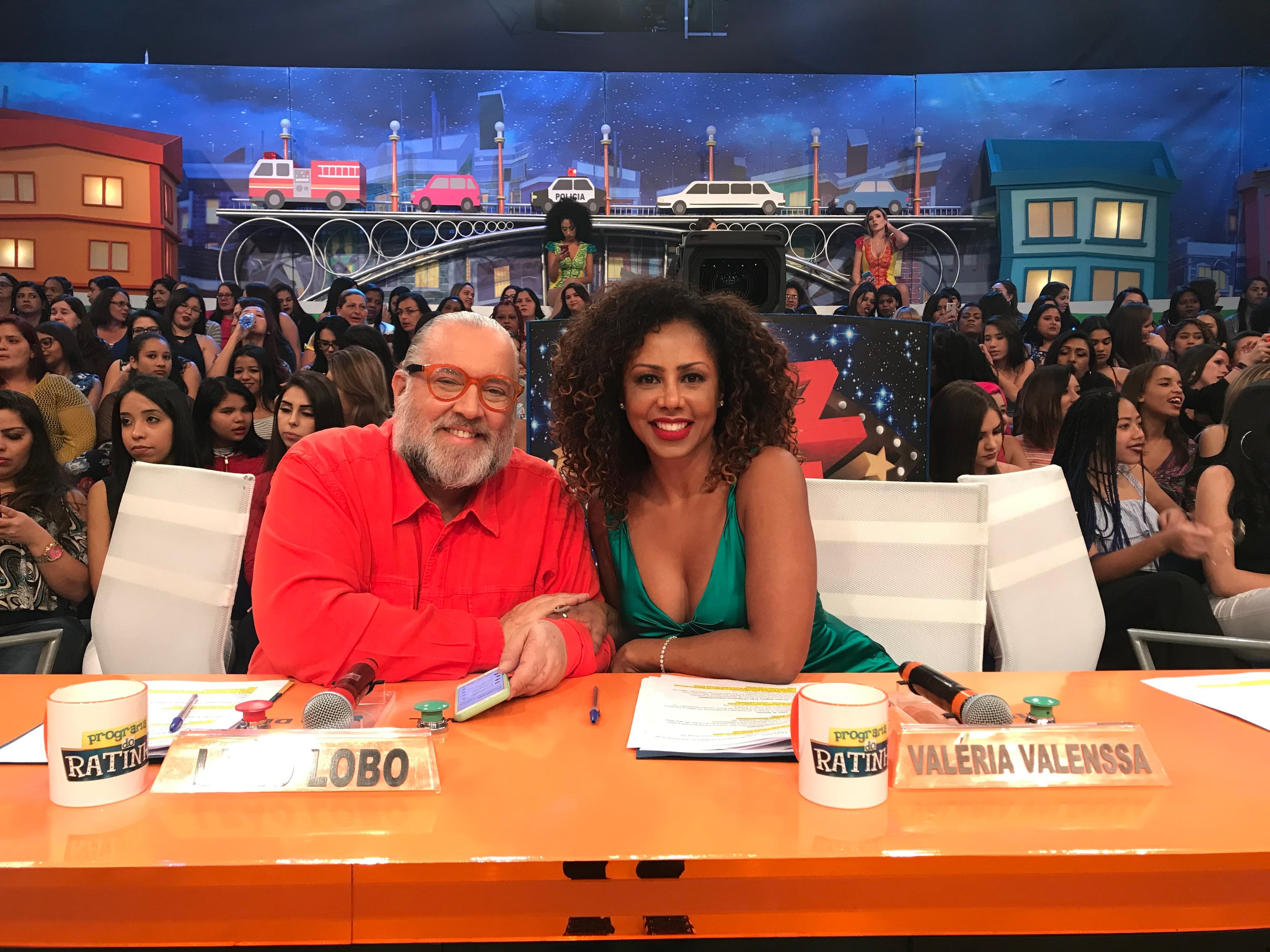 Valéria Valenssa havia sido contratada pelo SBT e esteve no programa do Ratinho