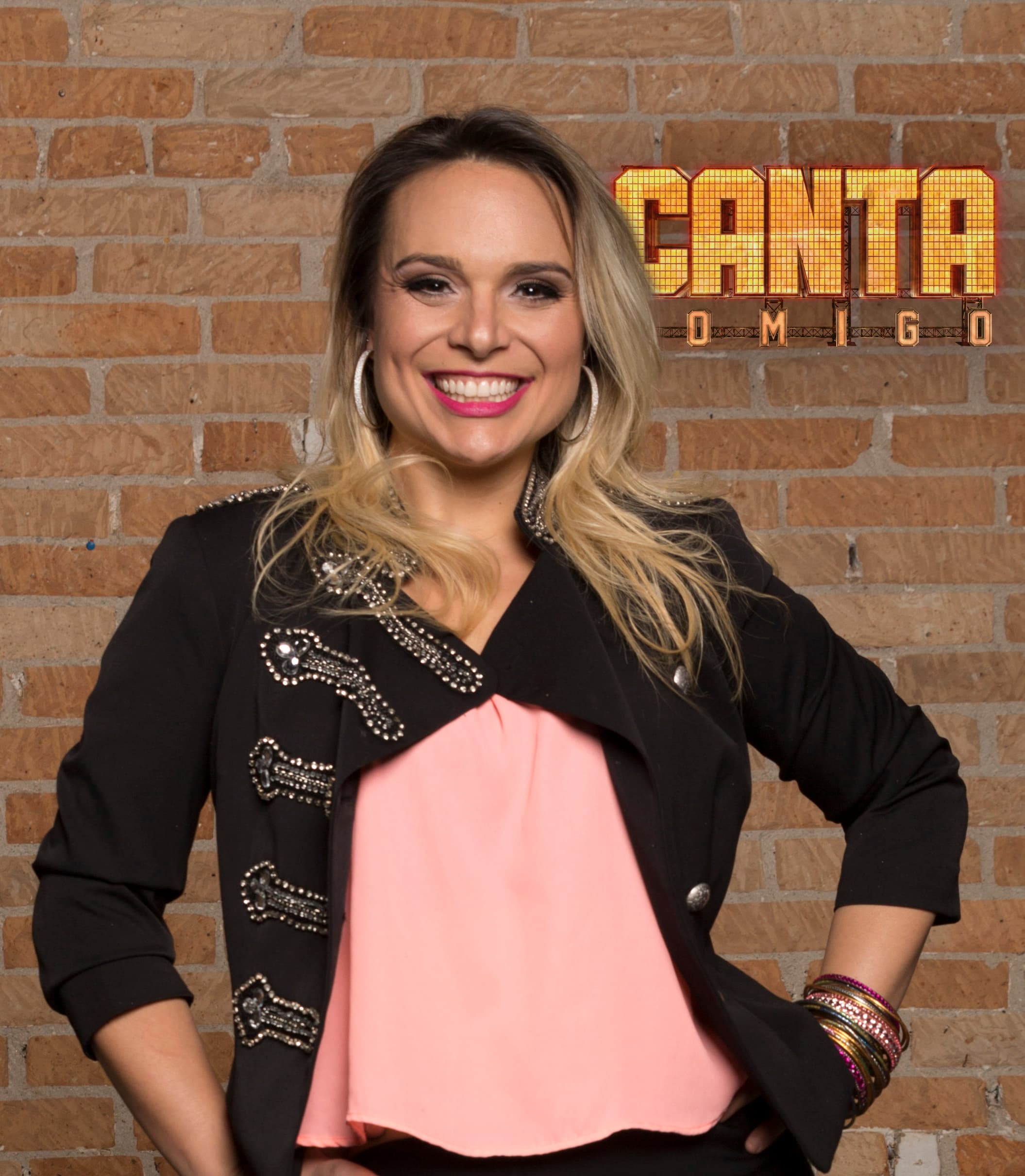 http://tvfoco.uai.com.br/wp-content/uploads/2015/05/Daniela-Mercury.jpg