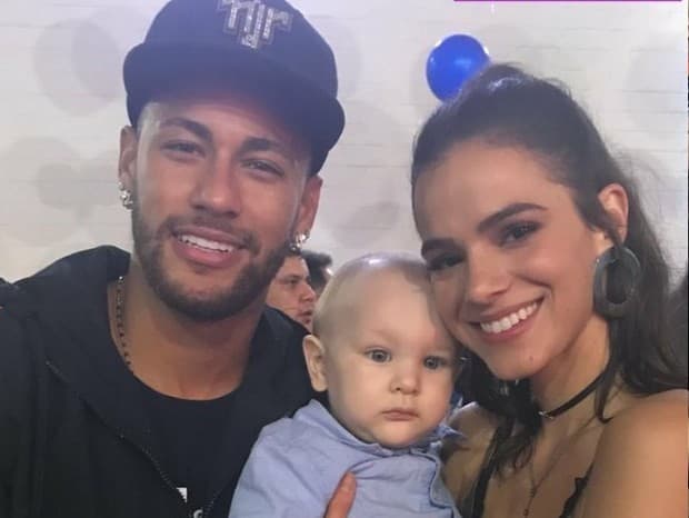Casal posou com um bebezinho (Foto: Reprodução/Instagram) Casal posou com um bebezinho (Foto: Reprodução/Instagram)