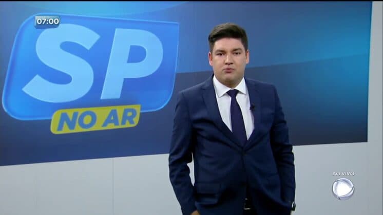 Bruno Peruka perde telejornal na Record e emissora volta atrás em decisão tomada