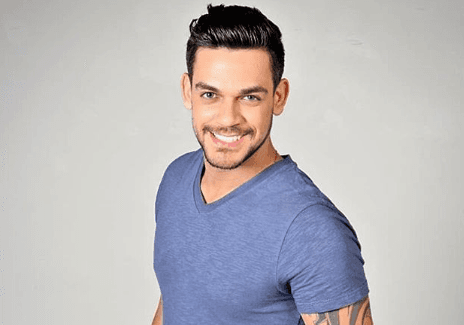 Caique Aguiar posta nas redes sociais