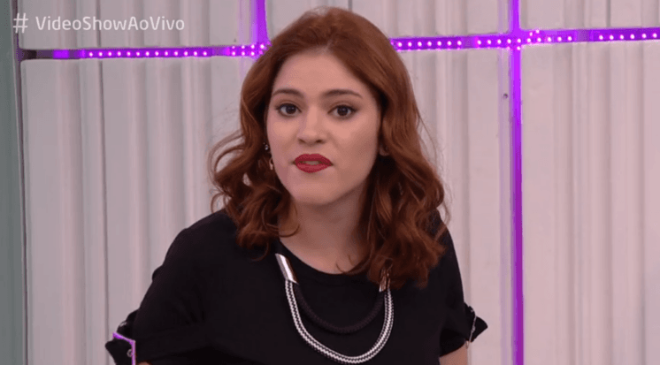 Ana Clara estreia insegura e sem função no Vídeo Show, virando piada nas redes sociais
