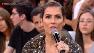 Deborah Secco no Altas Horas (Foto: Reprodução/Globo)