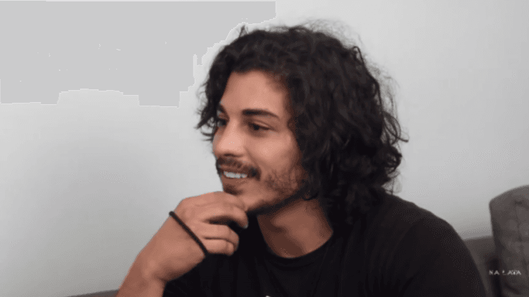 Douglas Sampaio é obrigado a fazer teste de DNA para confirmar paternidade
