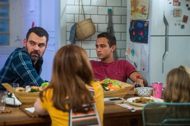Malhação: Márcio fica revoltado com decisão e tenta separar Rafael de Gabriela