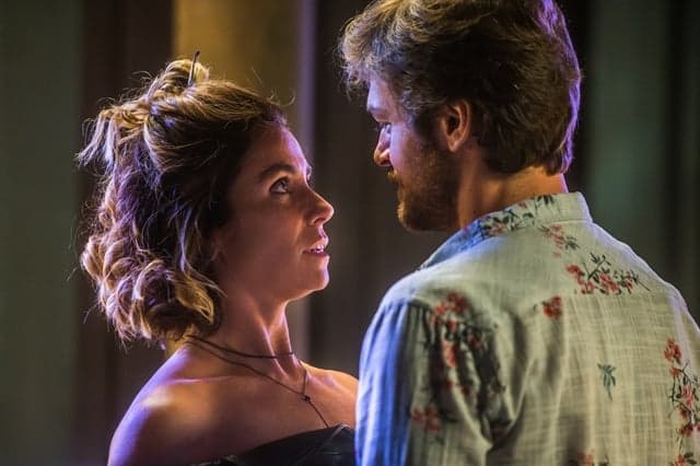 Segundo Sol: Beto desvenda mistério sobre Luzia e os dois têm reencontro emocionante