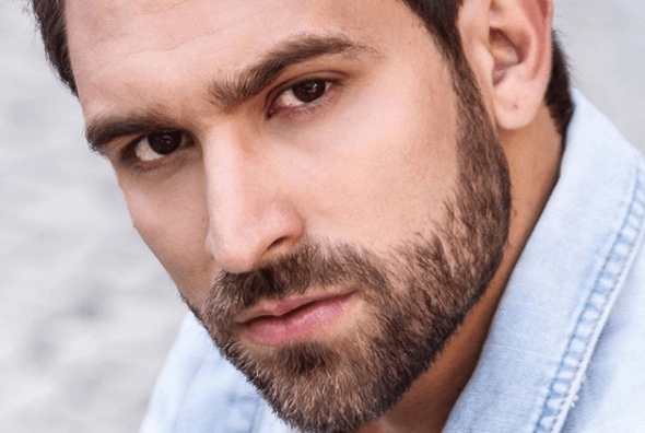Jonathan Dobal, modelo que beijou Nego do Borel na boca, revela detalhes de gravação e conta pedido do cantor
