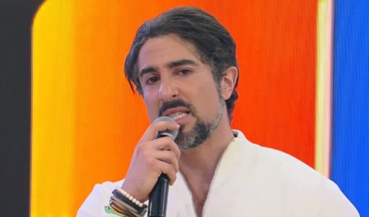 Em post emocionante, Marcos Mion relembra nascimento de filho especial na web