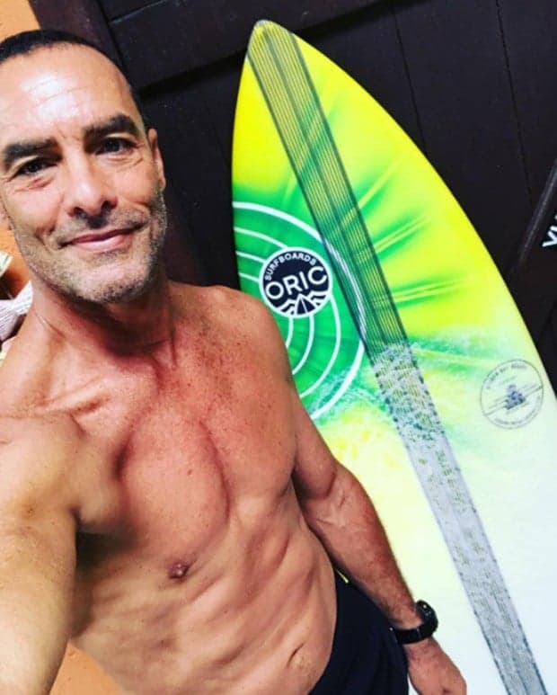 Após nude vazada, Paulo Zulu comemora corpo saradão aos 55 anos: "Como se tivesse 30"