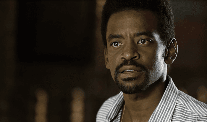 Segundo Sol: Roberval volta para casa e se surpreende com maneira que é recebido