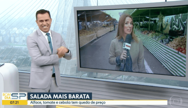 Rodrigo Bocardi faz paida e arranca risos da produção