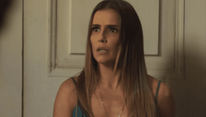 Karola (Deborah Secco) em cena de Segundo Sol (Foto: Reprodução/Globo)
