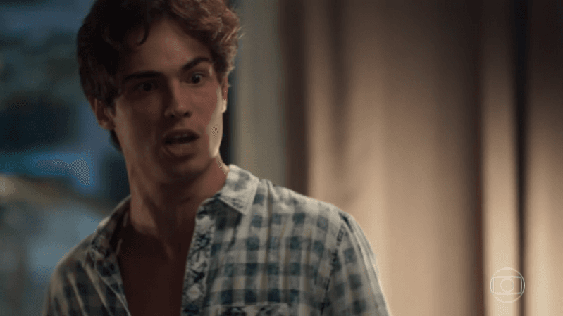 Valentim (Danilo Mesquita) em cena de Segundo Sol (Foto: Reprodução/Globo)