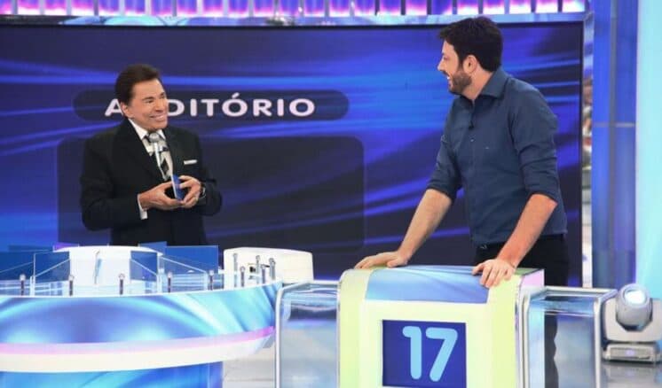 Em clima de brincadeira, Danilo Gentili pede filha de Silvio Santos em casamento no SBT