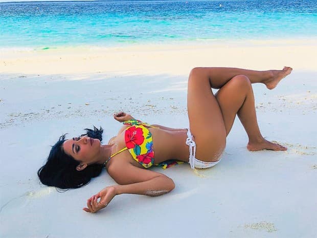 Simaria exibe barriga sequinha (Foto: Reprodução/Instagram)