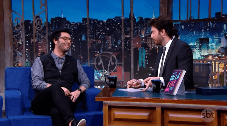 Entrevistando futurista, The Noite bate TV Globo e coloca SBT em 1º lugar