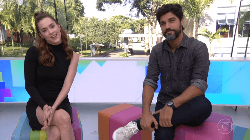 A apresentadora Sophia Abrahão e o ator Bruno Cabrerizo no Vídeo Show (Foto: Reprodução/Globo) A apresentadora Sophia Abrahão e o ator Bruno Cabrerizo no Vídeo Show (Foto: Reprodução/Globo)