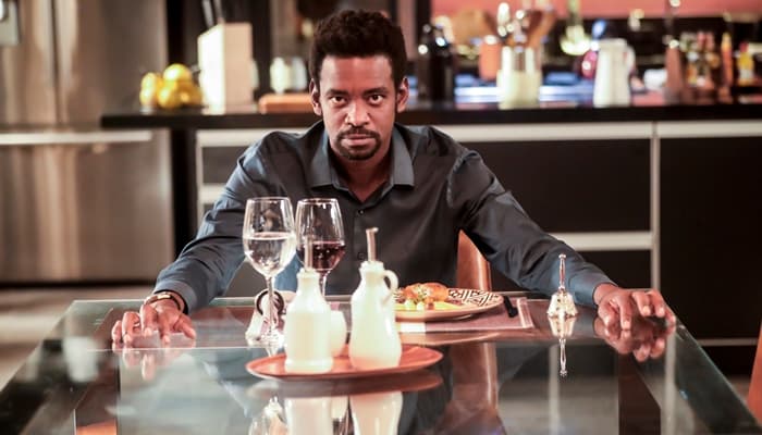 Segundo Sol: Roberval humilha Severo e Zefa no capítulo 100: "Me sirva"