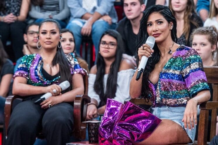 Emocionada, Simone revela quem a ajudou a aguentar a barra durante doença da irmã