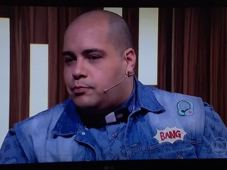 Neto de Silvio Santos participa do Tamanho Família e público fica esperando dono do SBT aparecer