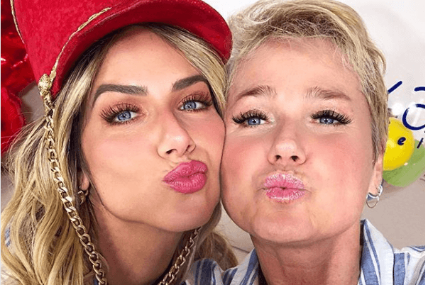Giovanna Ewbank realiza vários sonhos com Xuxa e se derrete de amor pela loira