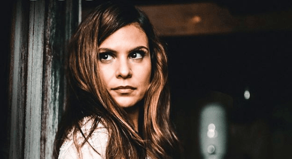 Aline Barros se envolve em confusão com Léo Áquila durante evento e marido da cantora revela: "saímos correndo"