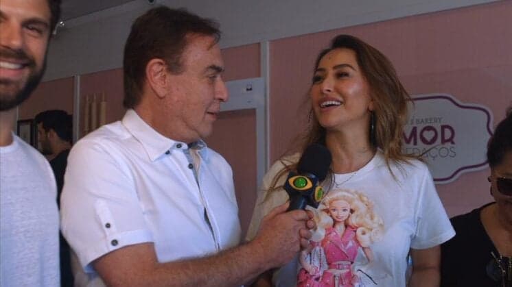 Sabrina Sato não consegue se decidir e vovós tomam dianteira na escolha do nome da neta