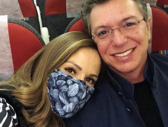 Ana Furtado encerra sessão de quimioterapia e retorna ao Brasil