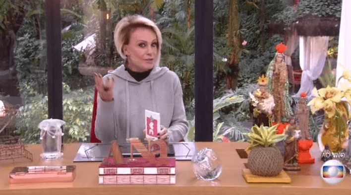 Ana Maria Braga recomenda que público se faça de doido e faz sucesso na internet