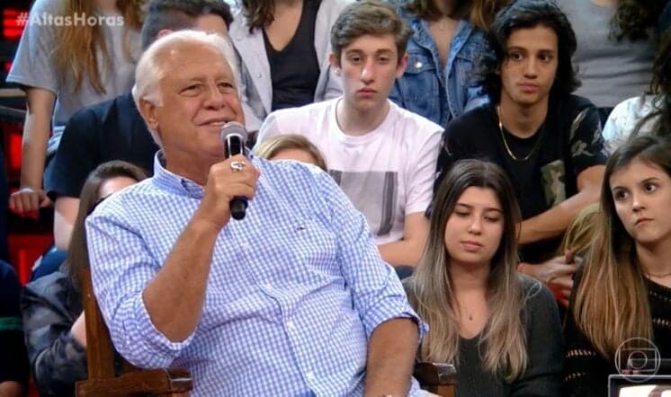 Antonio Fagundes fala sobre beijo técnico e dispara: "Ninguém acredita''