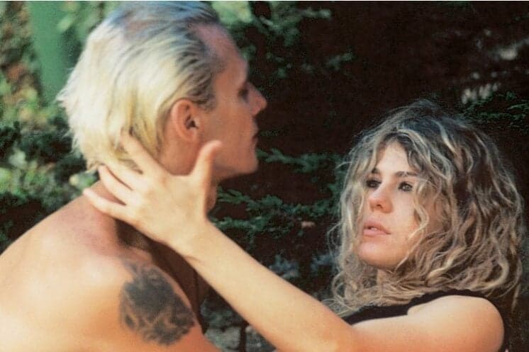 Bárbara Paz relembra música de romance com Supla em A Casa dos Artistas e fãs vibram