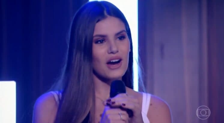 Camila Queiroz dará adeus ao cabelo e aparecerá com visual radicalmente diferente para fazer vilã de próxima novela