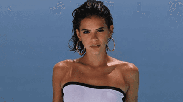 Bruna Marquezine durante as férias na Grécia (Foto: Reprodução/Instagram)