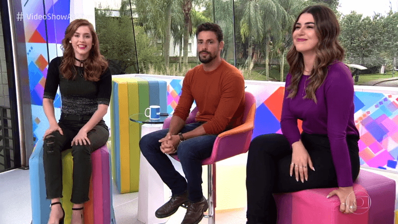 Sophia Abrahão, Cauã Reymond e Vivian Amorim no Vídeo Show (Foto: Reprodução/Globo) Sophia Abrahão, Cauã Reymond e Vivian Amorim no Vídeo Show (Foto: Reprodução/Globo)