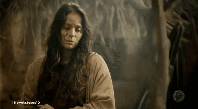 Cláudia Mauro vive Maria na segunda fase da novela Jesus. (Foto: Reprodução)