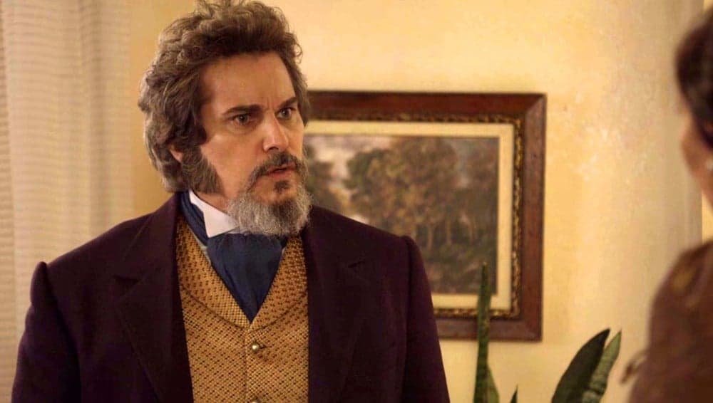 Dom Sabino (Edson Celulari) em cena de O Tempo Não Para (Foto: Divulgação/Globo)