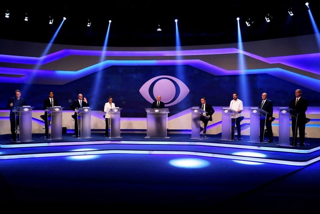 OPINIÃO | Demais emissoras deveriam fugir de circo ocorrido no Debate da Band