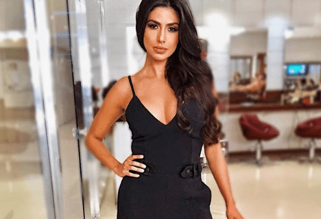 Apresentadora do TV Fama, Flávia Noronha revela intimidade, mostra toda a família e se declara para o marido: "é o pai que sempre quis"